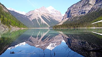 Mount Robson Provincial Park - Kinney Lake.jpg