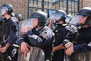 Police at 2017 St. Louis protests (36723451943)