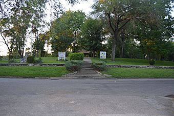 Rockwell Mound steps from south.jpg