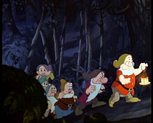 Snow white 1937 trailer screenshot (1)