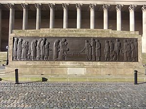 The Cenotaph at Liverpool (3).JPG