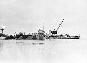 USS Somers (DD-381) at the Charleston Naval Shipyard on 16 February 1942 (NH 98021)