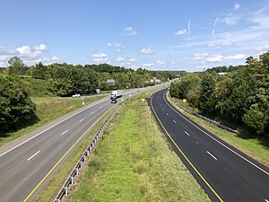 2019-09-02 13 59 10 View north along U.S. Route 15 and U.S. Route 29 (Eastern Bypass) from the overpass for U.S. Route 15 Business and U.S. Route 29 Business (Lee Highway) in Warrenton, Fauquier County, Virginia