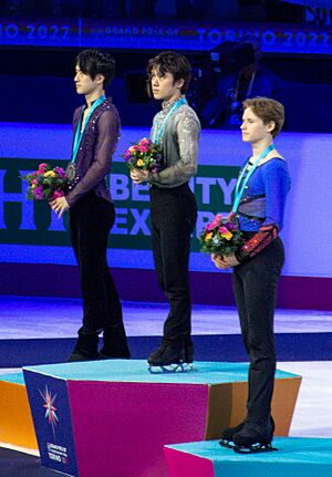 2022 Figure Skating Grand Prix Final 21 (cropped 3)
