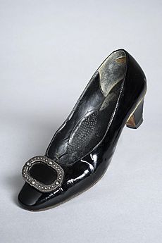 Betty Boothroyd's Speaker's shoe1992 (22758817746)