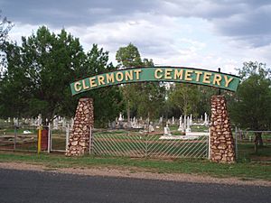 Clermont Cemetery, 2007.jpg