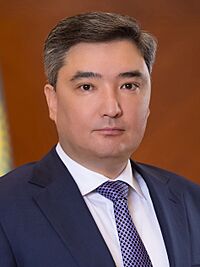 Olzhas Bektenov (cropped).jpg