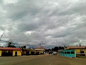 Plaza del centro de la ciudad de Mbini Guinea Ecuatorial 4 2015 BNB-UM.jpg