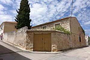 Villar de la Encina, Casa Curato.jpg