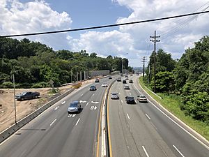 2021-07-23 14 18 47 View west along U.S. Route 46 from the overpass for Passaic County Route 633 (Notch Road-Rifle Camp Road) in Little Falls Township, Passaic County, New Jersey