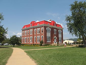 Choctaw capitol museum.jpg