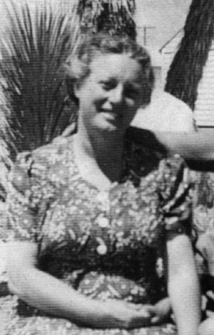 Elaine Black Yoneda 1906-1988 (7222966170) (cropped).jpg