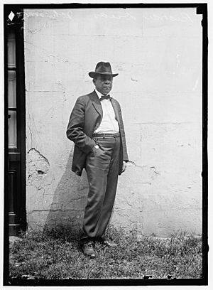 Henry Lincoln Johnson, Recorder of Deeds standing in Washington, DC in 1914