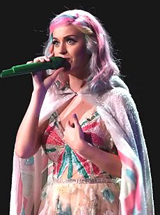 Katy Perry - The Prismatic (Sunrise) 01 (cropped)