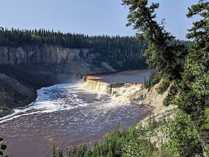 Louise Falls Hay River
