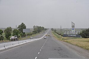 M39 Highway in Uzbekistan near Jomboy