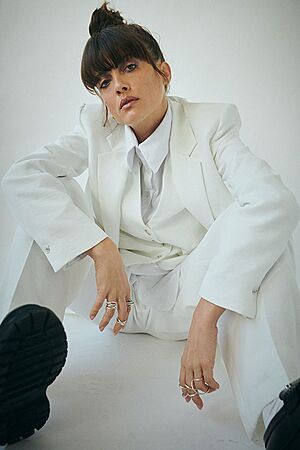 Noga Erez.jpg