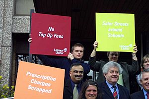 Rhodri Morgan campaigning in the 2003
