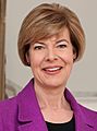 Tammy Baldwin, official portrait, 113th Congress (cropped)