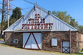 Tavern barn, Pittstown, NJ