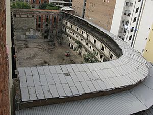 Vista aérea del Frontón Beti-Jai (Madrid).jpg