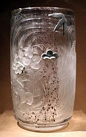 Émile gallé, vaso-rullo, imitazione del cristallo di rocca in vetro, 1889 ca