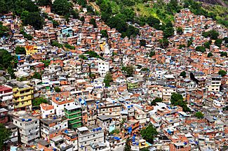 1 rocinha favela closeup
