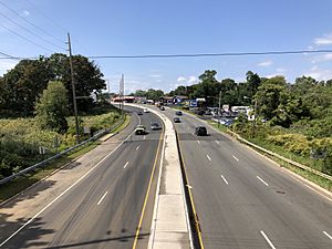 2021-09-08 14 02 57 View north along New Jersey State Route 35 from the overpass for the Henry Hudson Trail in Keyport, Monmouth County, New Jersey