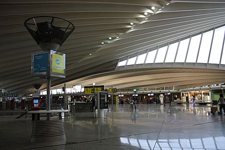 Bilbao Airport, July 2010 (03)
