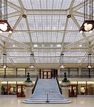 Chicago rookery escalier face