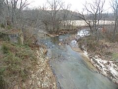 Cinque Hommes Creek, Missouri, Hwy 61 north