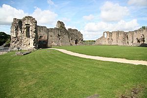 Conisbrough Castle inner ward - geograph.org.uk - 920706