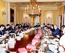 Consejo de Ministros presidido por Adolfo Suárez (1980-05-03).jpg