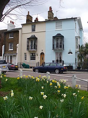 Cottages on Kew Green - geograph.org.uk - 1229005