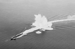 Destroyer drops depth charge off NY 1942