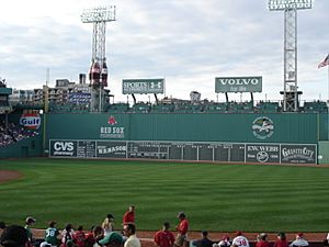 Green Monster (Fenway Park) Facts for Kids