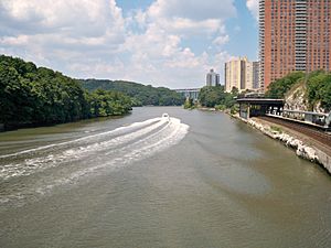 Harlem River by Matthew Bisanz