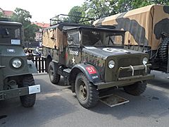 Karlovo nám. 2017 H3. Vojenská vozidla, Bedford MWR-15 CWT