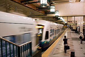 Link Light Rail at Westlake Station (10873527453)