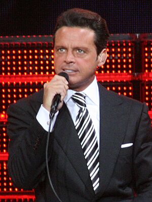 Luis Miguel (3x4 cropped).jpg