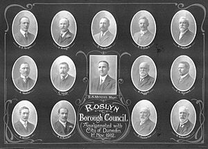 Roslyn Borough Council portrait at time of amalgamation with Dunedin City Council, 1912