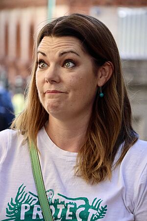 Sarah Hanson-Young at the Nationwide March in March for Forests, Adelaide 02