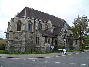 St Michael and All Angels church, Enfield 02