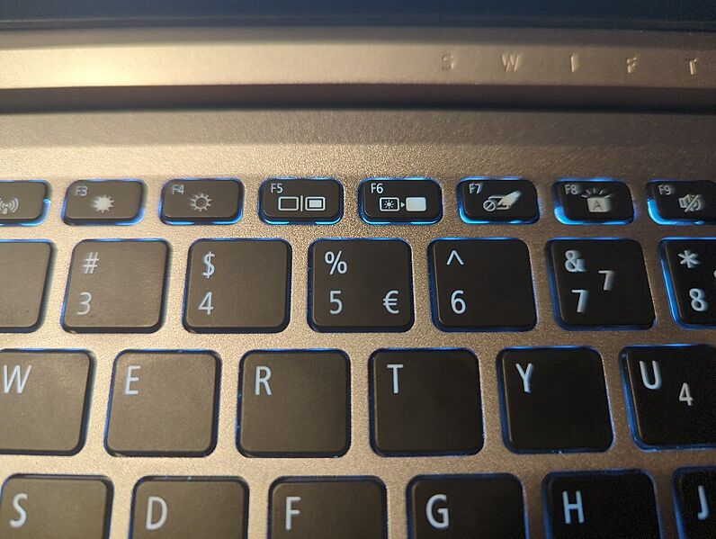 Acer SF114-32 keyboard closeup