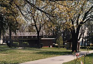 Administration Building and Lily Hotel, 1988 - DPLA - bb45cd98ad3eb20bdb7bb05be7d1cb72