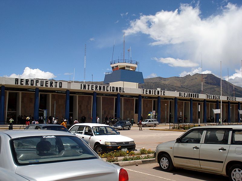 Aeropuerto Internacional Alejandro Velasco Astete