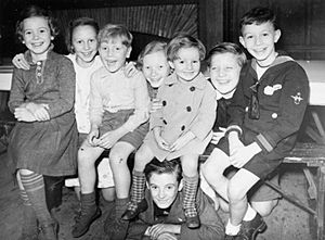 Belgian Refugee Children in London, England, 1940 D948