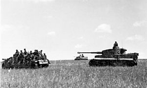 Bundesarchiv Bild 101III-Cantzler-077-24, Russland, Vormarsch deutscher Panzer