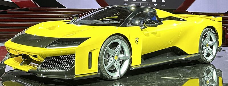 FerrariF80 (resized) (cropped)