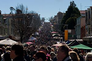 Katoomba Winter Magic Festival 2005 - Katoomba Street